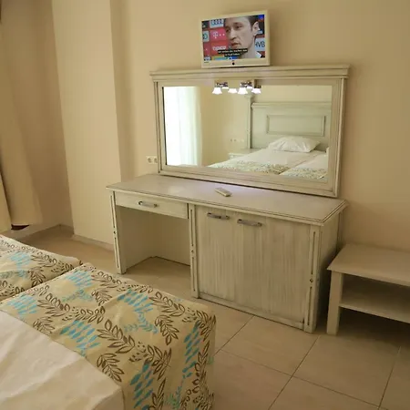 Elite Life Hotel 3*