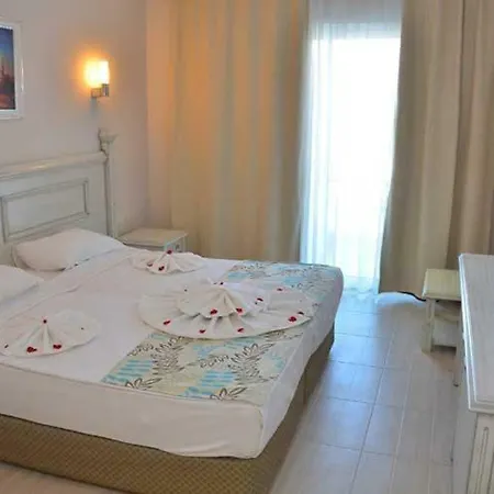 Ξενοδοχείο Elite Life 3*